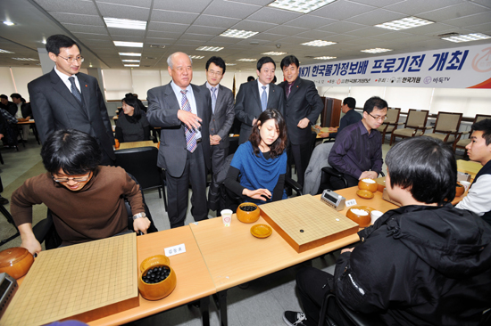 한국물가정보배, 여덟 번째 주인공을 가린다